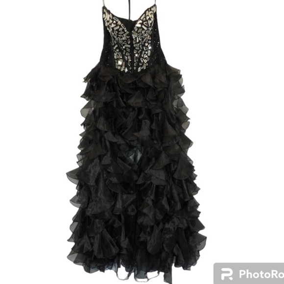 Sherri Hill Black Ruffled Gown Size 6 - Picture 2 of 16